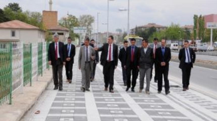 Malatya Belediye Başkanı Ahmet &Ccedil;akır, &Ccedil;alışmaları Yerinde İnceledi