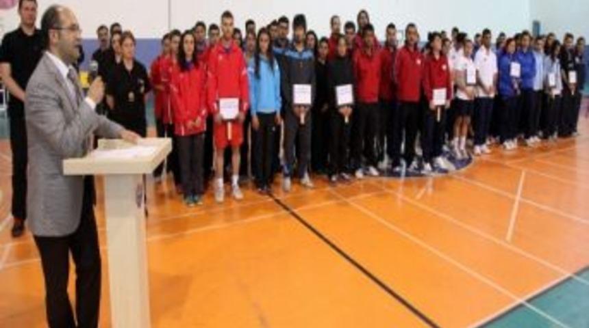 Unilig T&uuml;rkiye &Uuml;niversiteler Badminton 1. Lig Grup Birinciliği M&uuml;sabakaları Başladı