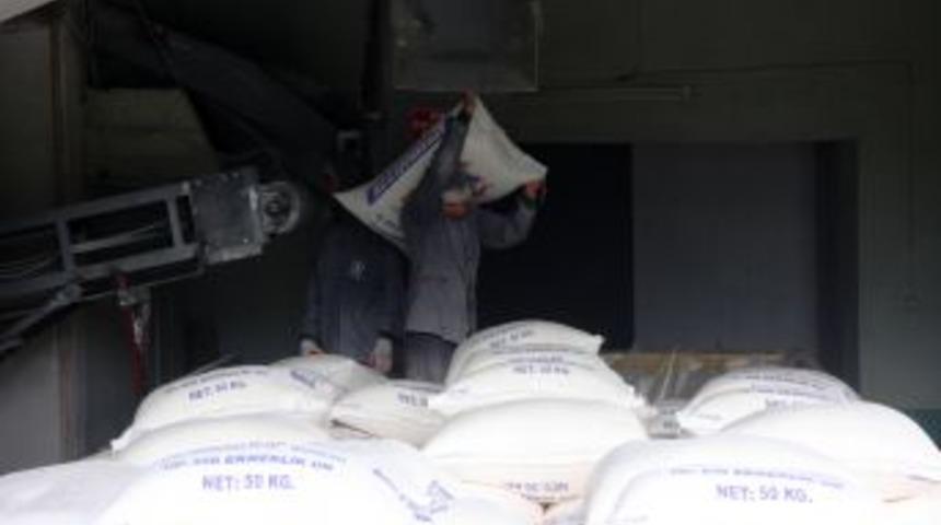 Burdur M&uuml;ft&uuml;l&uuml;ğ&uuml;'nden Suriyeli M&uuml;lteciler I&ccedil;in Bir TIR Un