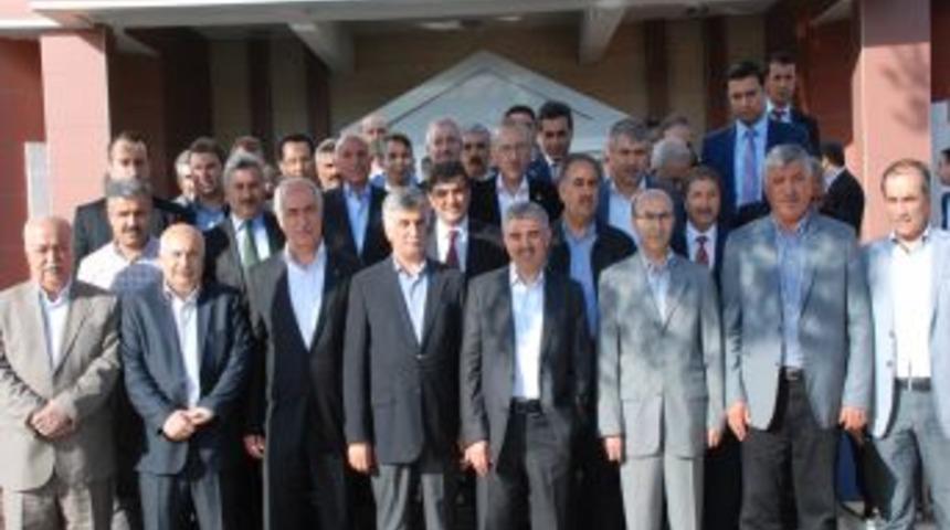 Demirtaş: Adıyaman Her Alanda Sı&ccedil;rama Yapacaktır