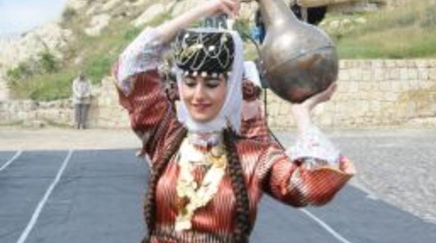 'Turizmde D&uuml;nyanın En Fazla Turist &Ccedil;eken Altıncı &Uuml;lkesiyiz'