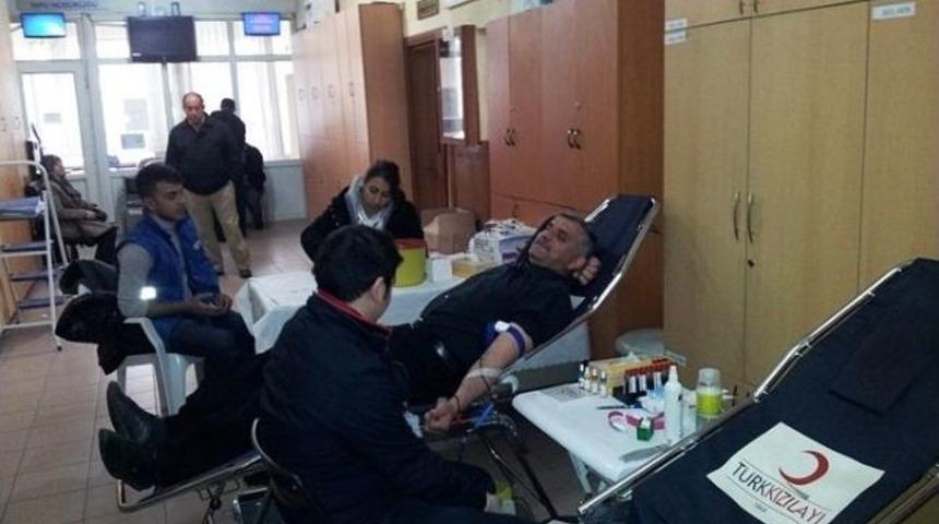 Kan Bağış Kampanyası D&uuml;zenlendi