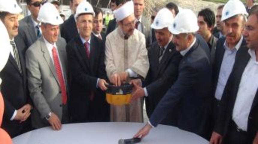 G&ouml;rmez Ve Şimşek, Batman&rsquo;da &Uuml;niversite Camisinin Temelini Attı