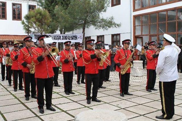 Turizmcilere Yörük Desteği