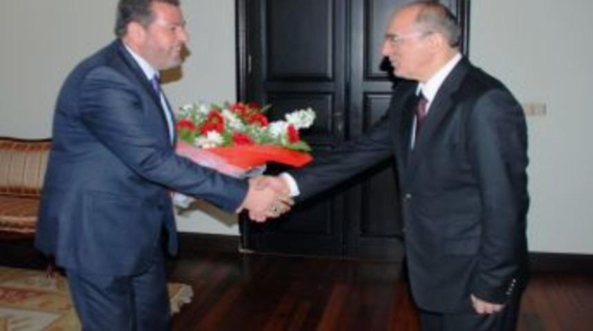 Bolu M&uuml;ft&uuml;s&uuml; Şahin, Vali &Ouml;z&ccedil;imen&rsquo;i Ziyaret Etti