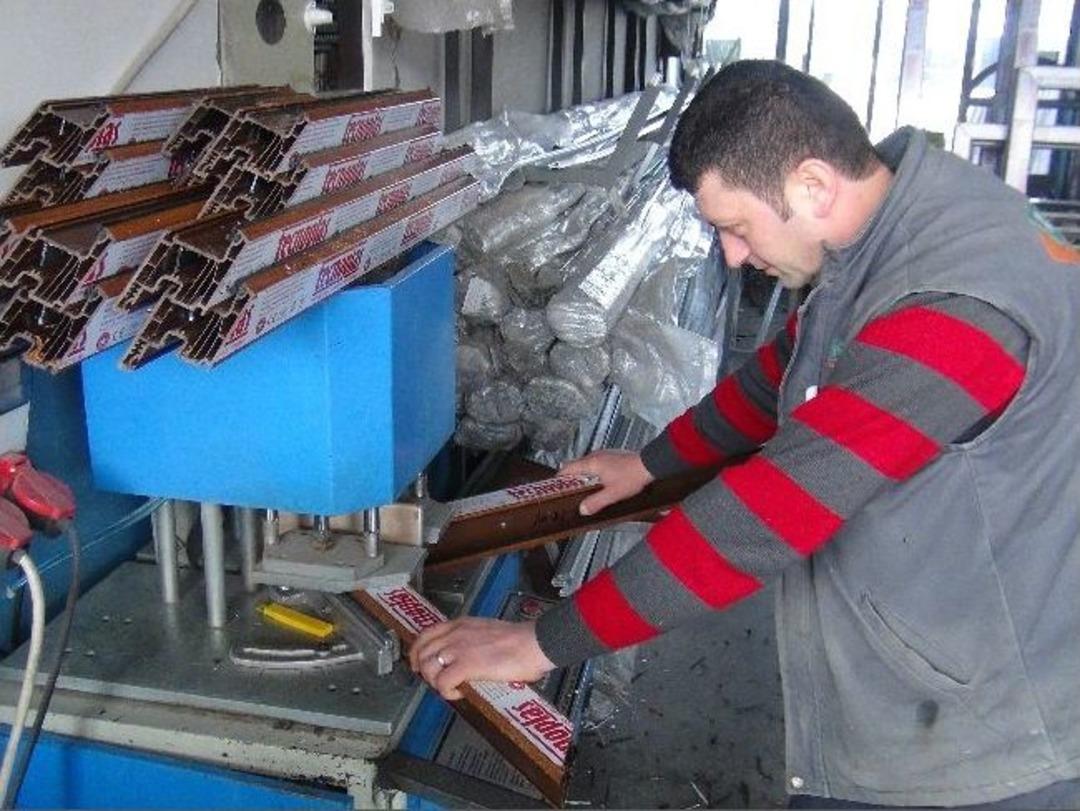 79 Model Aracına Uzaktan Kumanda Sistemi Kurdu