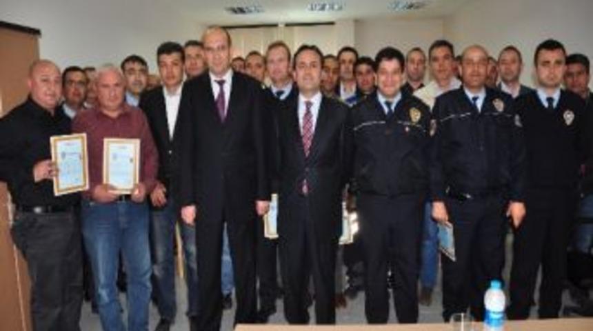 Torbalı&rsquo;da Başarılı Polisler &Ouml;d&uuml;llendirildi
