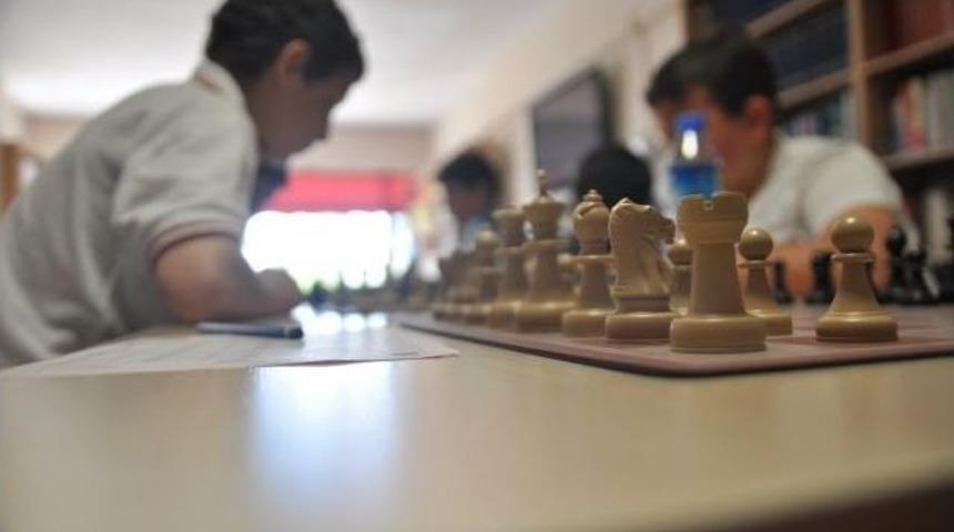 &Ccedil;ilimli'de Satran&ccedil; Turnuvası