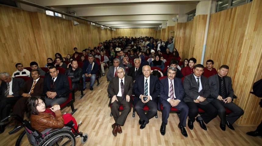 3 Engelli Vatandaş, Ak&uuml;l&uuml; Araba Ile Sevindi