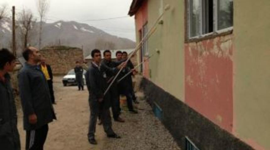 K&ouml;y Gel-der&rsquo;den &Ouml;rnek Davranış