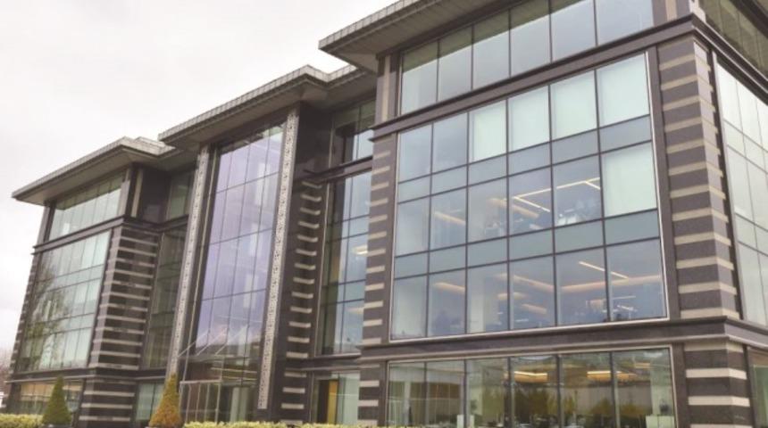 Yeni Şafak grubunda operasyon!