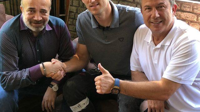 Milan Mitrovic, Hamidou Traore ve Çağlar Şahin Akbaba Adana Demirspor'da