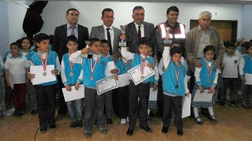 Akb&uuml;k Nurullah Kocabıyık İlkokulu Satran&ccedil; Turnuvası Sona Erdi
