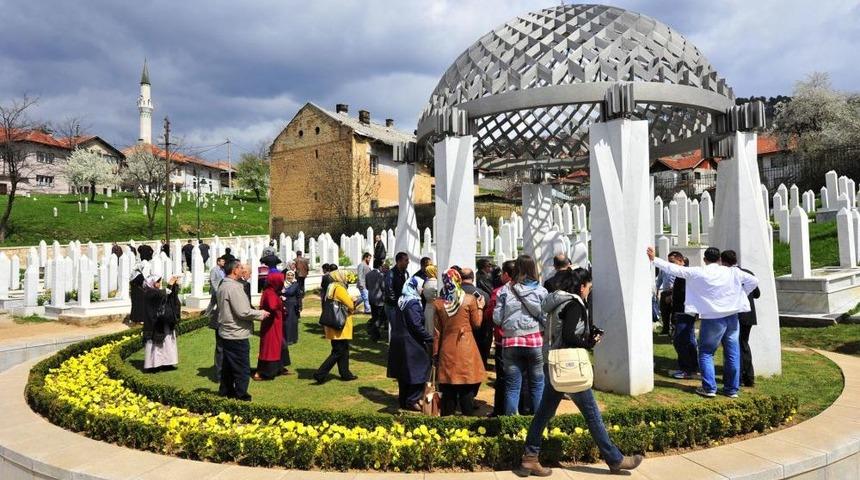 Aksaray Heyeti Bosna&rsquo;ya &Ouml;zel U&ccedil;akla &Ccedil;ıkarma Yaptı
