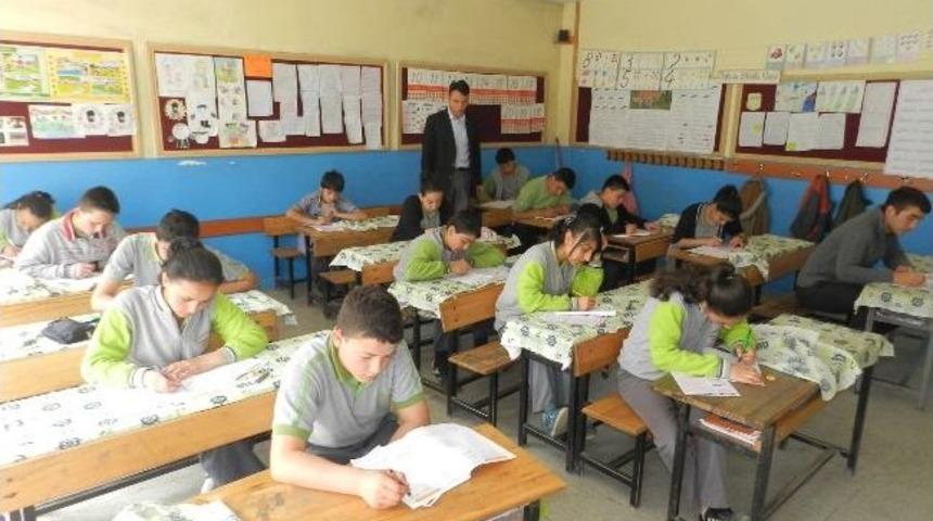 3 Bin &Ouml;ğrenci Onun Hayatını Okudu