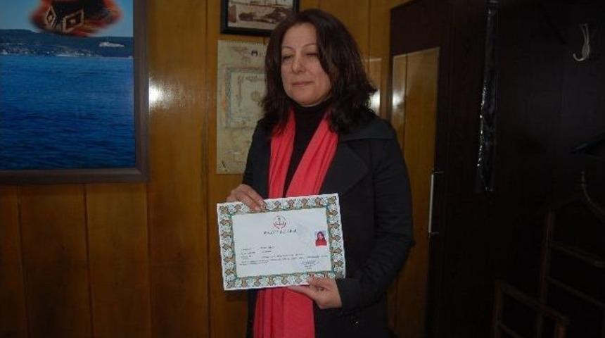 Hasta &Ouml;ğrencisinin Tedavisiyle İlginen &Ouml;ğretmene Bakandan &Ouml;d&uuml;l