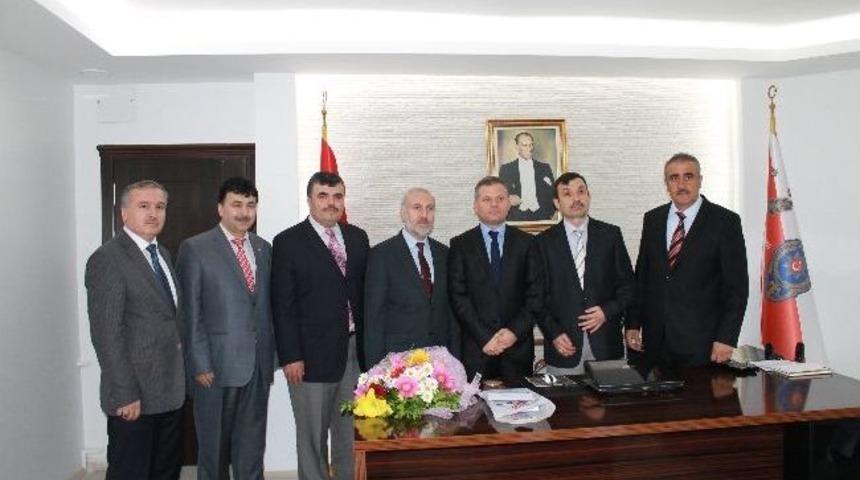 Kutlu Doğum Haftası Nedeniyle M&uuml;ft&uuml; Keskin Kaymakam Yaman&rsquo;ı Ziyaret Etti