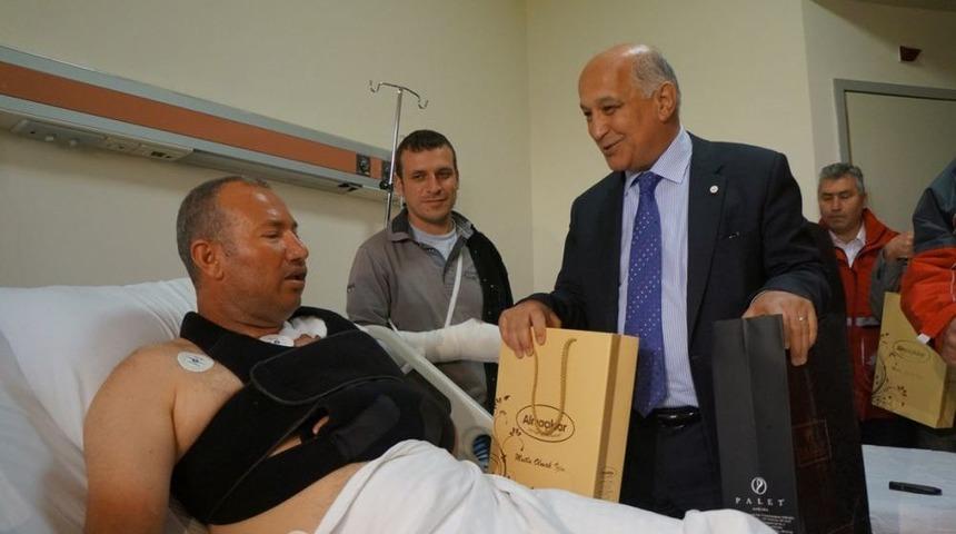 Yaralı 4 T&uuml;rk Kızılayı G&ouml;revlisinden Biri Taburcu Olacak