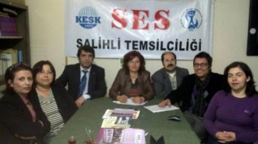 Salihli&rsquo;de Doktorlar 1 G&uuml;n İş Bırakıyor