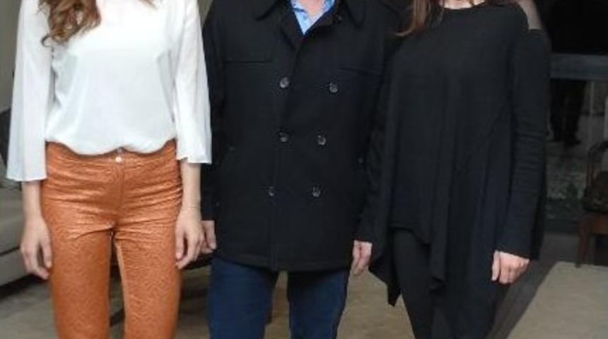 Dizinin Başarısını Pasta Keserek Kutladılar