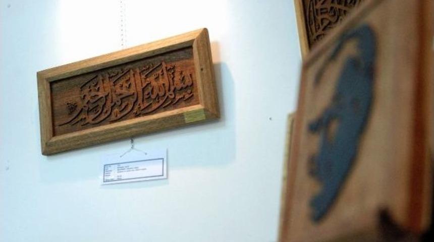 Ahşap &Uuml;zerine İşlenen Eserler B&uuml;y&uuml;k İlgi G&ouml;r&uuml;yor