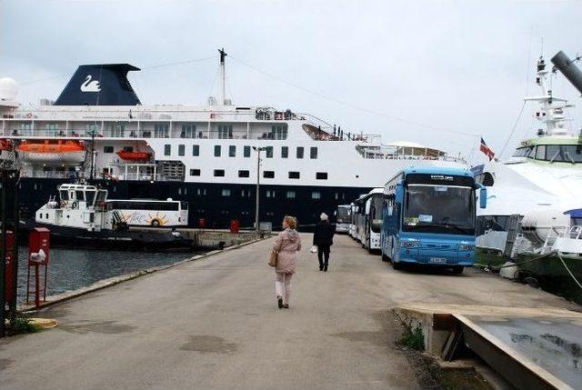 Yılın İlk Turist Gemisi Mudanya’ya Geldi