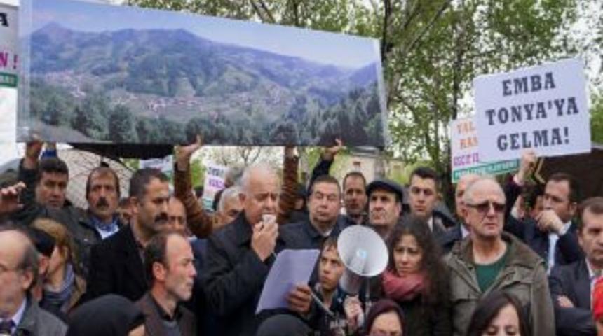 Meclis &Ouml;n&uuml;nde &lsquo;kemen&ccedil;eli&rsquo; Eylem