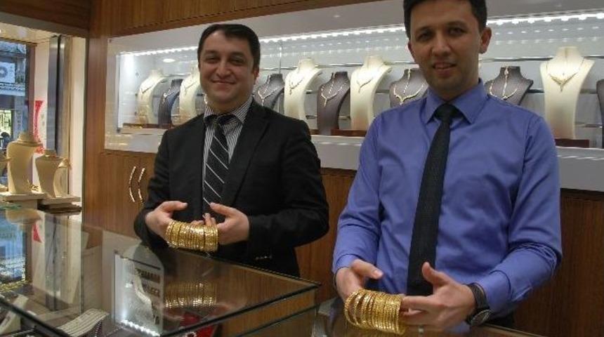 Altın Dibe Vurdu Satış Arttı