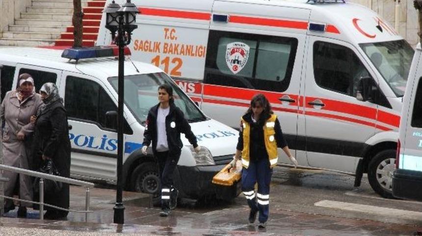 Erzurum Adliyesinde Kavga: 2 Yaralı