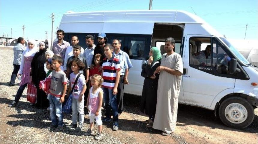 8 Suriyeli &Ccedil;ocuk 23 Nisan Şenliklerine Katılacak