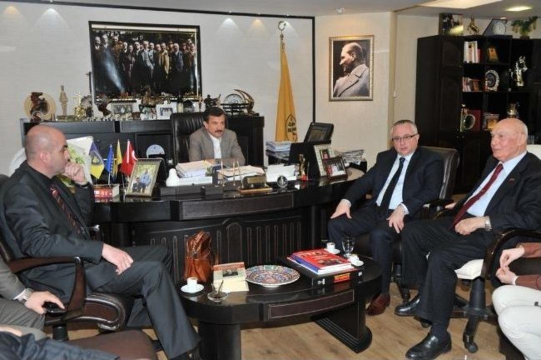 Başkan Tatı&rsquo;ya &ldquo;srebenitsa&rdquo; &Ouml;vg&uuml;s&uuml;