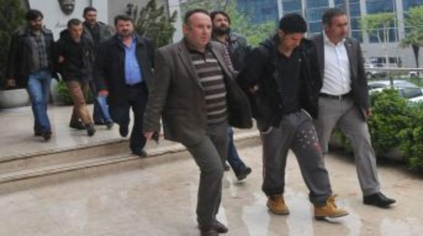 Camcıyı, Kaza Borcunu &Ouml;demek I&ccedil;in &Ouml;ld&uuml;rm&uuml;şler