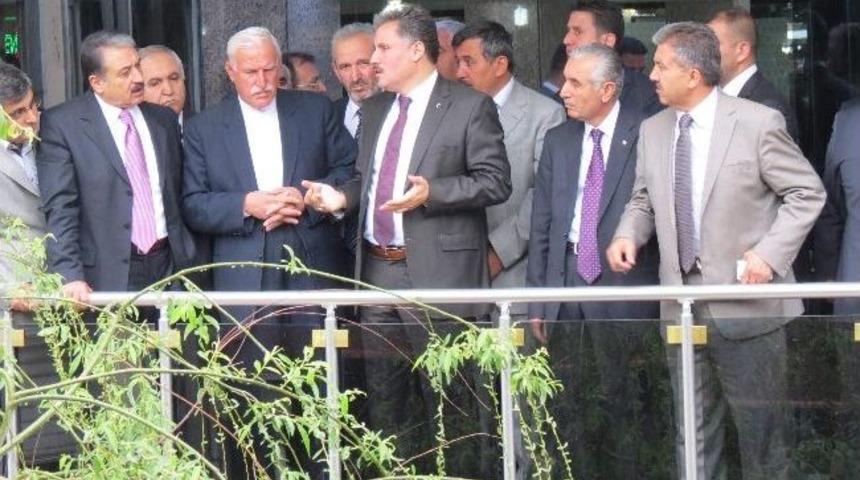 Kapalı &Ccedil;arşı Esnafını Sorunlarını Belediye Başkanı &Ccedil;akır&rsquo;a Anlattı