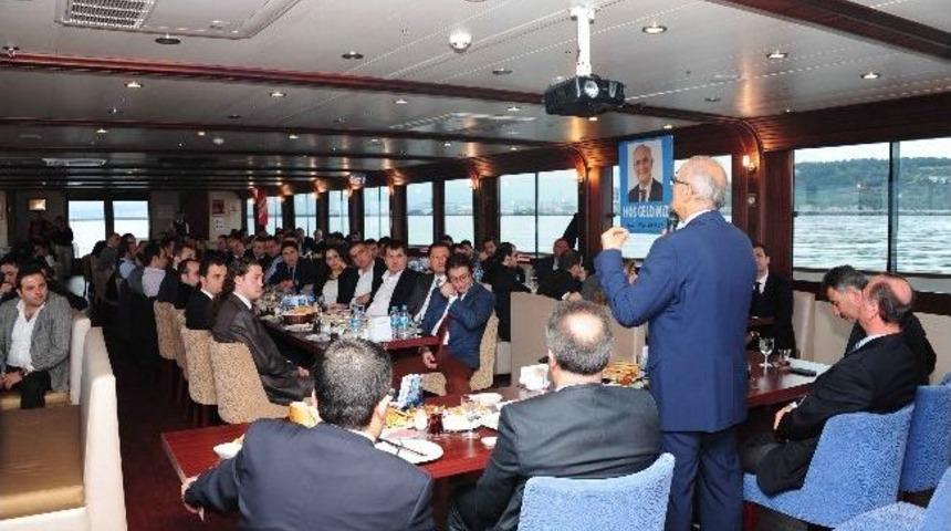 Başkan Yılmaz, Gen&ccedil; İş Adamları İle Bir Araya Geldi