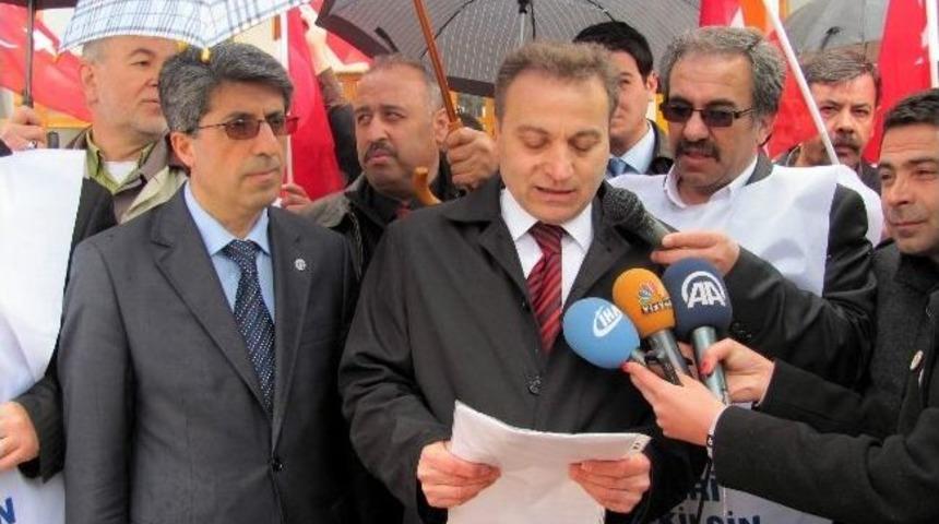 Tcdd &Ccedil;alışanları Yağmur Altında İş Bıraktılar