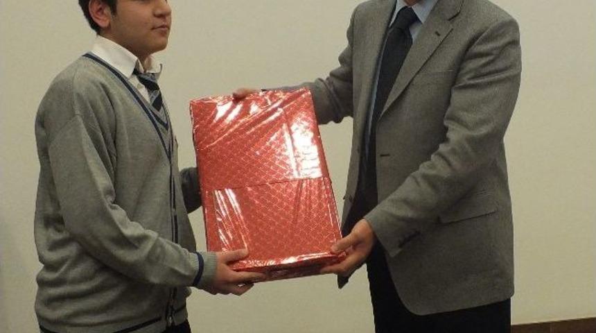 K&uuml;tahya'da K&ouml;şe Yazısı Yazma Yarışması