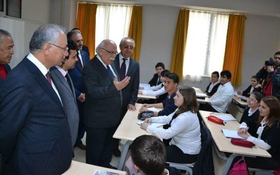 Milli Eğitim Bakanı Nabi Avcı Manisa&rsquo;da