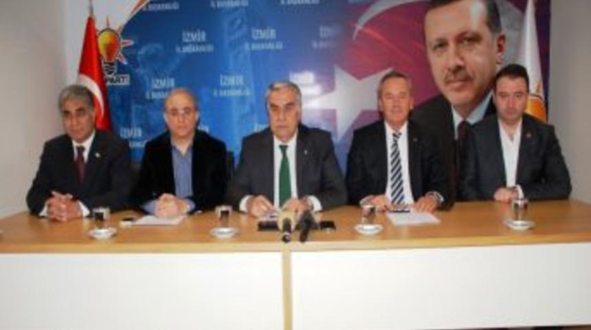 'İzmir B&uuml;y&uuml;kşehir'in Beceriksiz B&uuml;rokratları, 120 Milyon Lirayı Sokağa Attı'