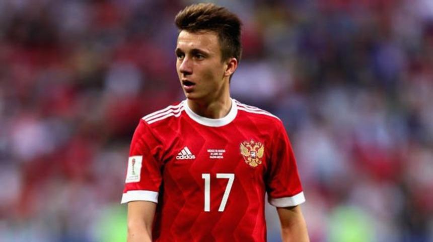 Aleksandar Golovin, Monaco ile anlaşmaya vardı