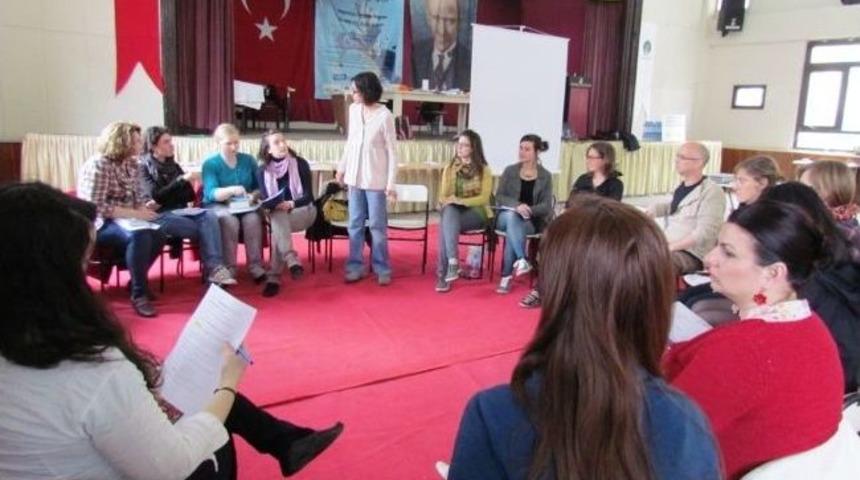 8 &Uuml;lkeden Kadınlar Proje İ&ccedil;in &Ouml;demiş&rsquo;te