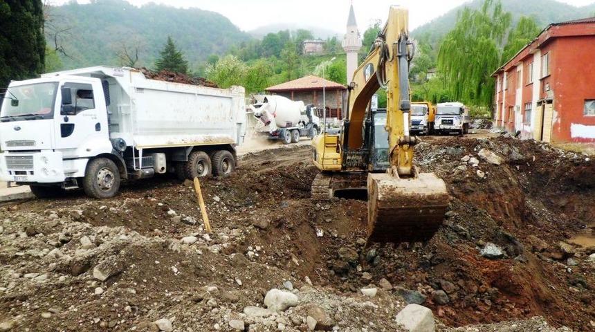 Hopa'da Imam Hatip Lisesinin Yapımına Başlandı