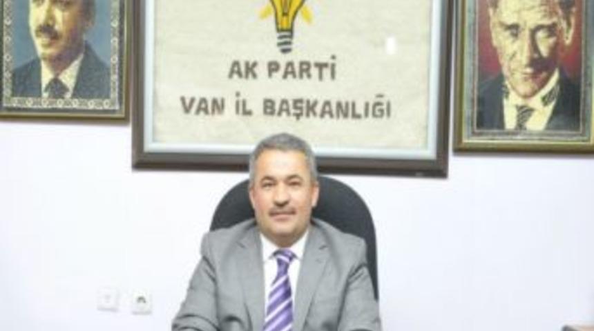 Ak Partili Aras&rsquo;tan &lsquo;anneler G&uuml;n&uuml;&rsquo; Mesajı