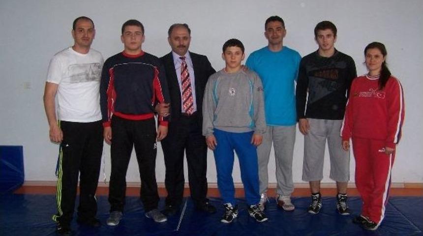 Korkutelili G&uuml;reş&ccedil;iler T&uuml;rkiye Şampiyonu Oldu