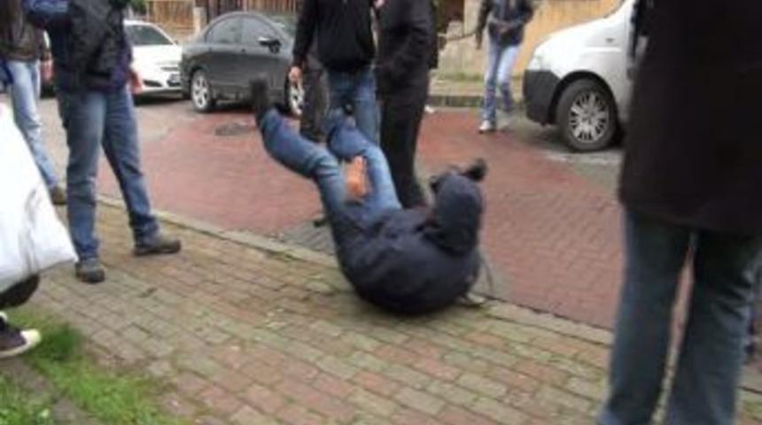 D&uuml;ğ&uuml;n Magandası Adliyede