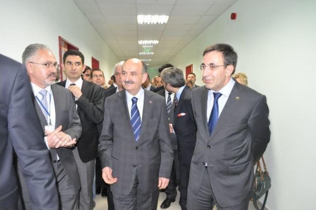 Bakan M&uuml;ezzinoğlu: &ldquo;yakın Bir Zamanda S&uuml;t Anneliği Merkezlerini A&ccedil;acağız&rdquo;