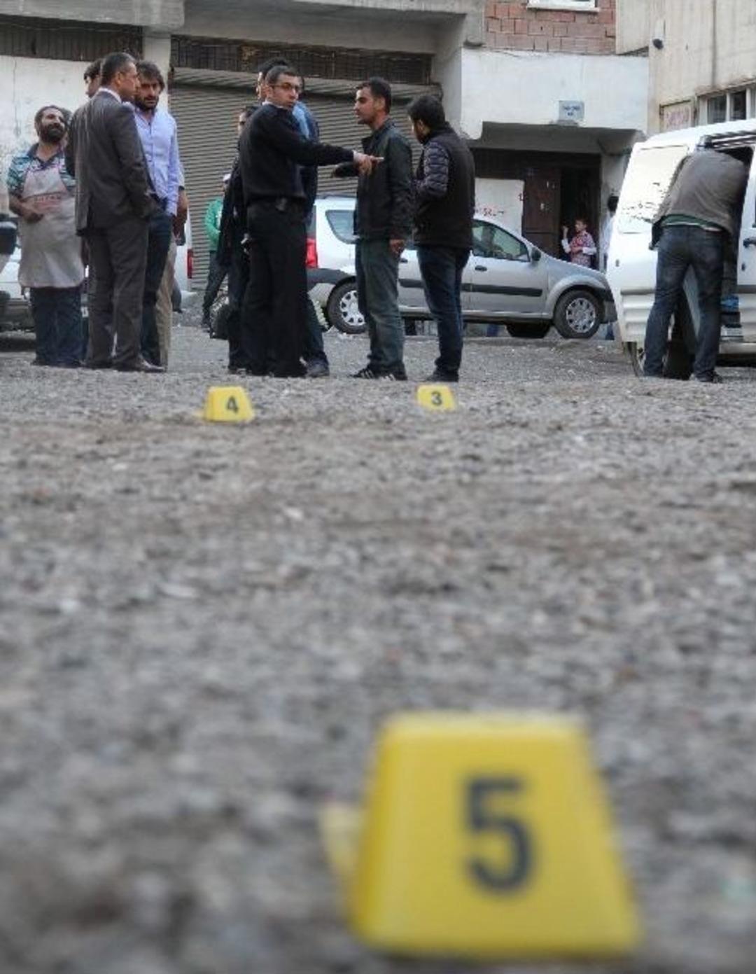 Diyarbakır&rsquo;da polise silahlı saldırı