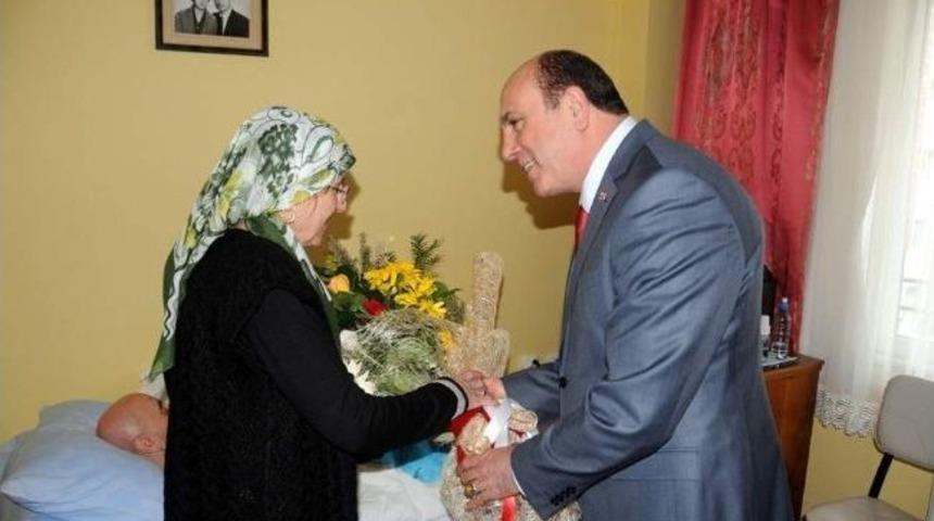 Bir Yastıkta 50 Yıla Başkan S&uuml;rprizi