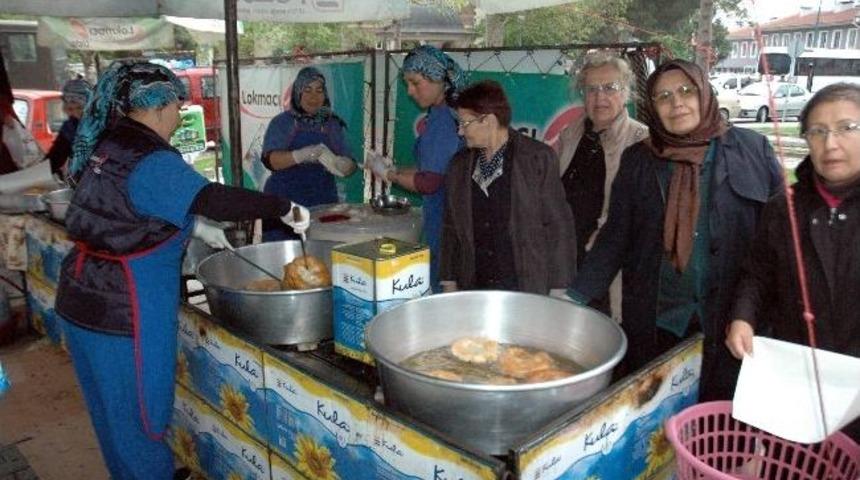 Annelerden Kutlu Doğum Lokması