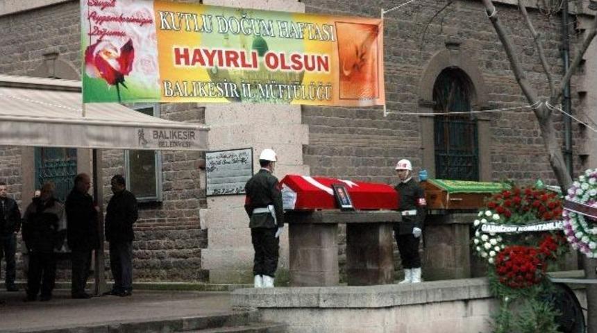 Emekli Pilot Albay'a Son G&ouml;rev