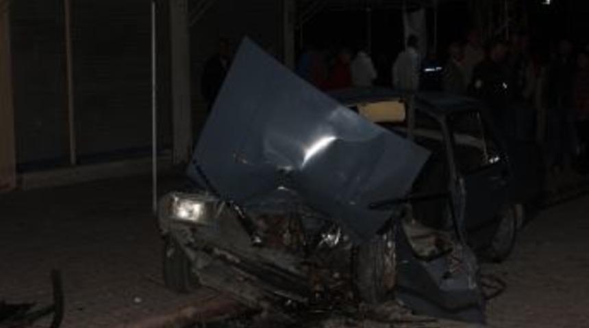 Adana'da Trafik Kazası: 1 &Ouml;l&uuml;, 4 Yaralı